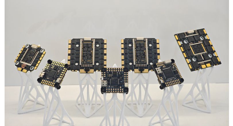Мощный четырёхканальный регулятор скорости OFY Helios 100A 8S 4IN1 - изображение 5