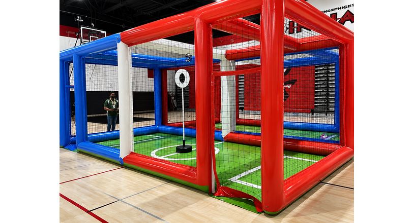 f894db69-2fee-46fd-897b-f2f06321d19b_812x440